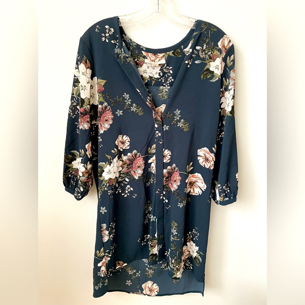 C&E beautiful oversized dress for spring, size 8